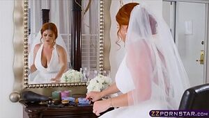 Plump bride cuckold and tears up hottest dude on her wedding day