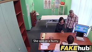 Faux Health center Czech physician ejaculates over insane cuckold wifes taut muff