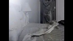 My Wild Mummy Caught by Voyeur in Her Bedroom - greatestcam.ovh