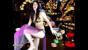 Asian Tummy Dancer Wows Them In Istanbul